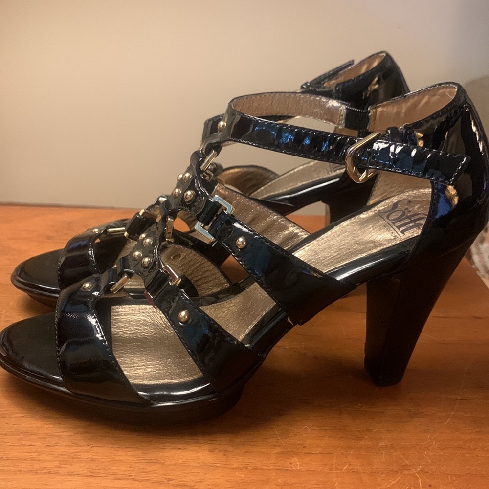 SOFFT BLACK PATENT LEATHER PLATFORM CAGE GLADIATOR SANDALS GOLD STUDS - Picture 5 of 16